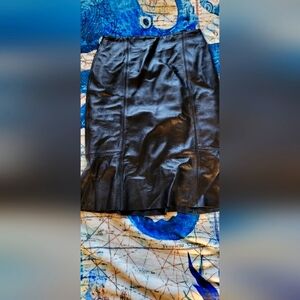Allan  Black real leather skirt new